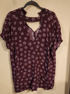 torrid Plum Star-Print Keyhole Blouse